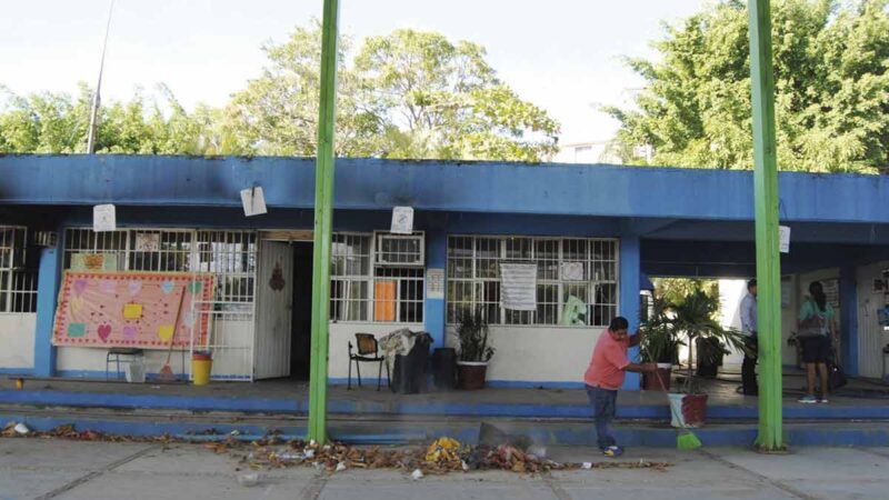 Hasta 69 Escuelas Dañadas en Acapulco y Coyuca de Benítez por Huracán